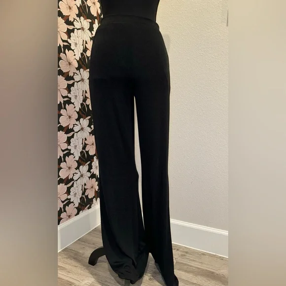 Slinky High-Rise Flare Pants Size M - Picture 6 of 11